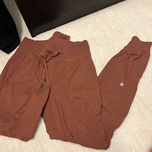Lululemon dance studio jogger. Burnt brown size 4